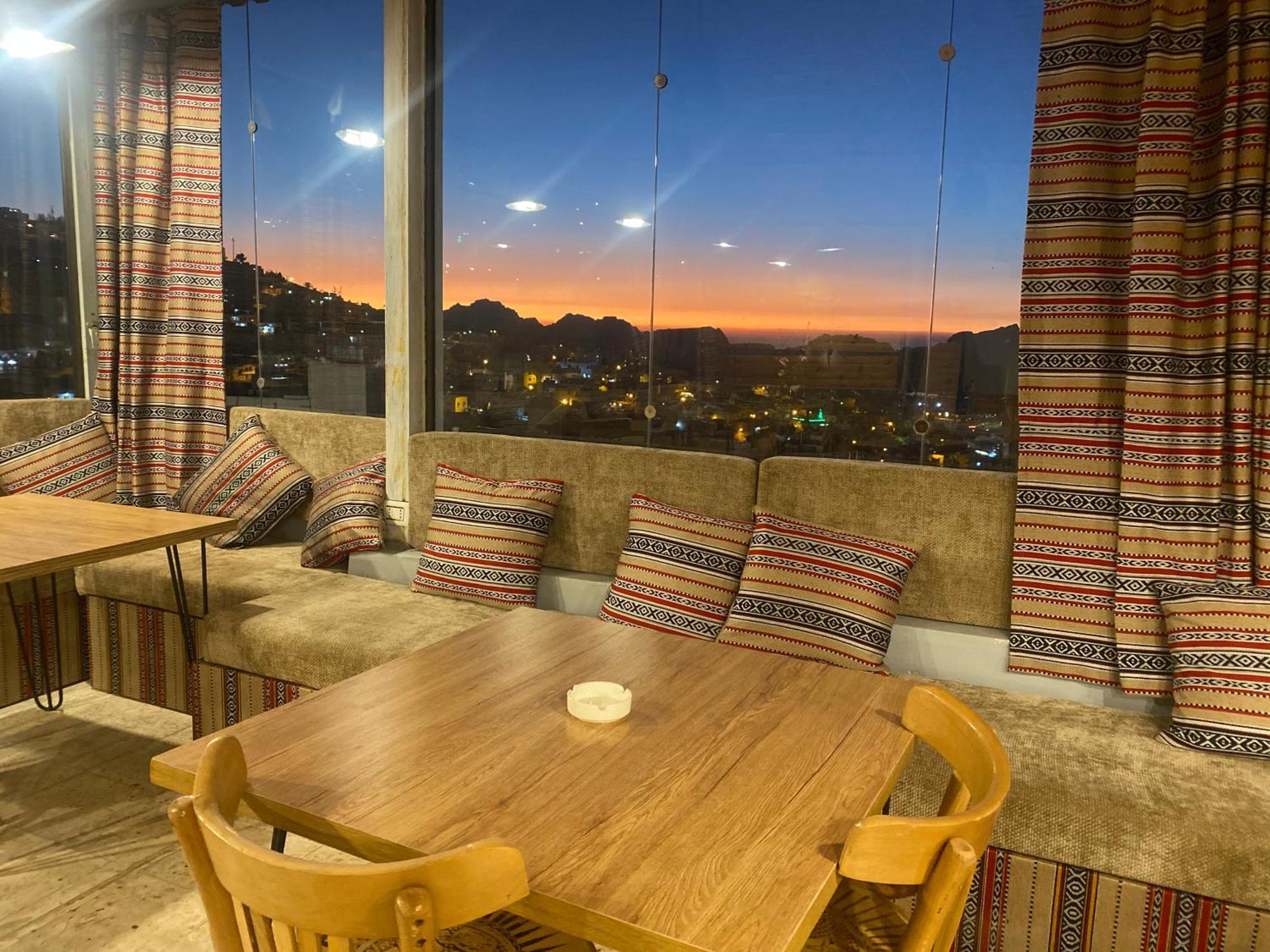 Raqeem Hotel Вади Муса Экстерьер фото